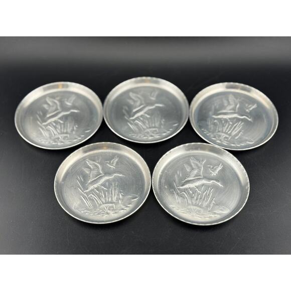Vintage Aluminum Duck Coasters - Set of 5 - Picture 3 of 4